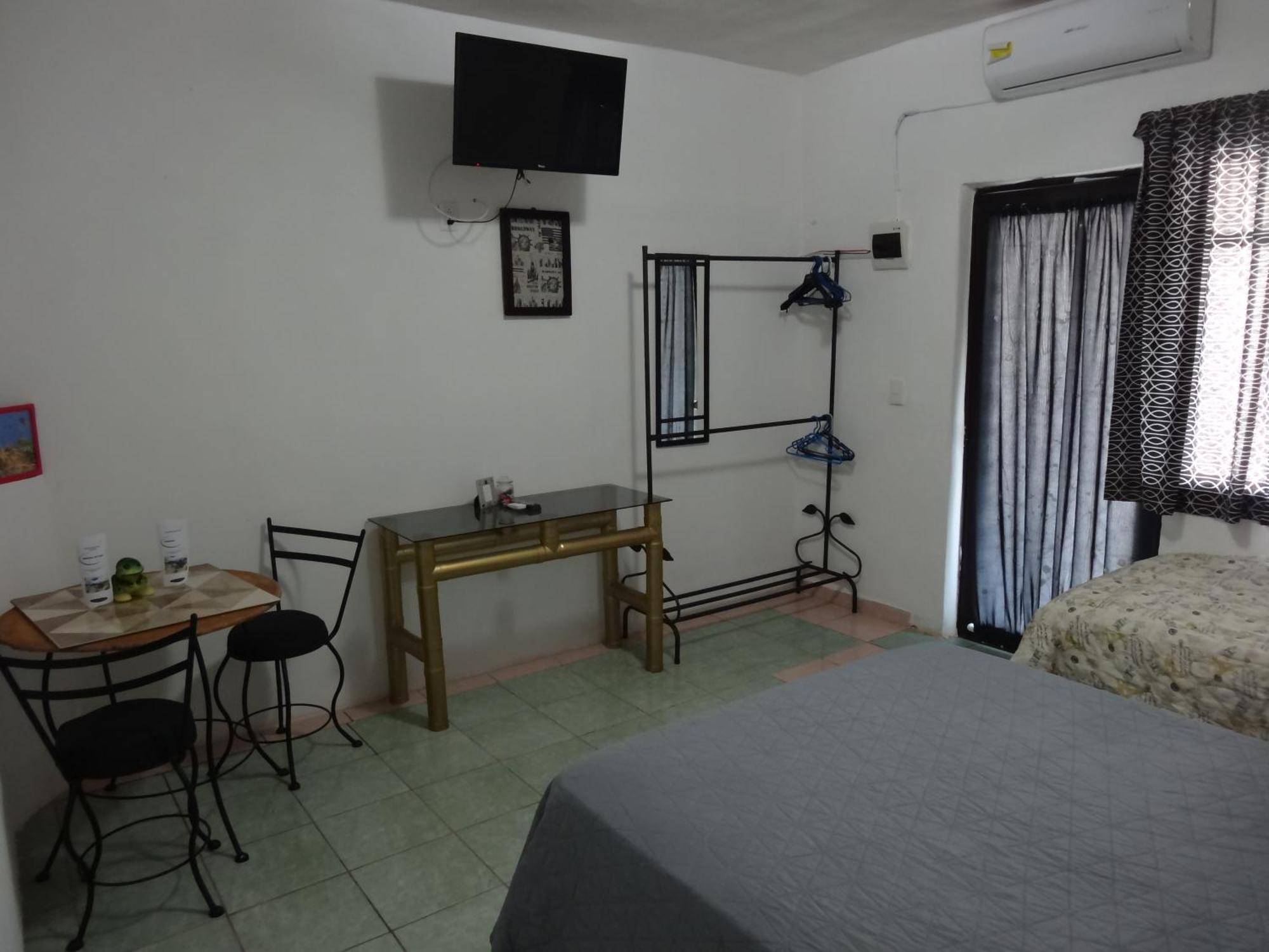Habitaciones-Comodas-Aire-Wifi-Tv-Cerca De Playa-!!Excelente Precio II Мансанильо Экстерьер фото