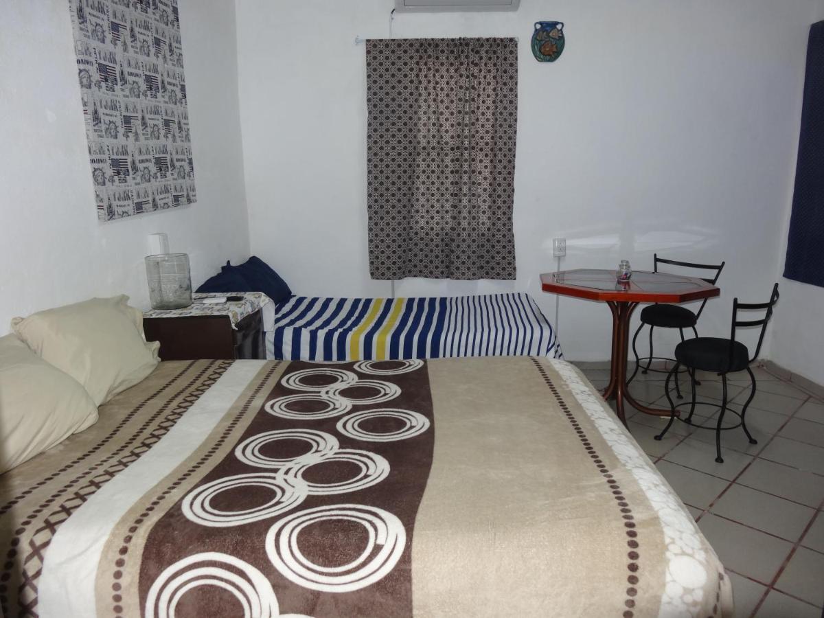 Habitaciones-Comodas-Aire-Wifi-Tv-Cerca De Playa-!!Excelente Precio II Мансанильо Экстерьер фото